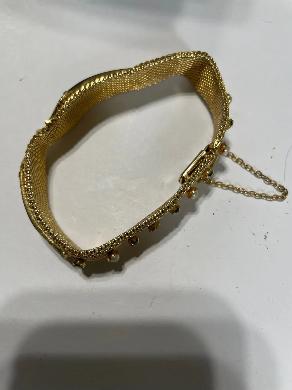 Damascene elegant gold